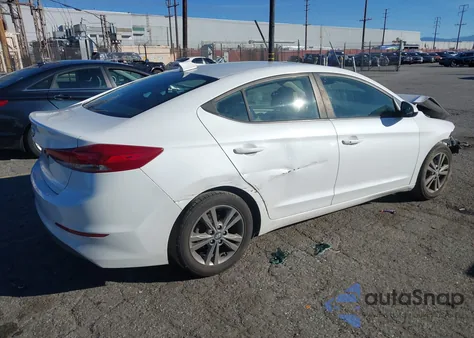 2018 Hyundai Elantra Value Edition z USA, uszkodzony, nr VIN 5NPD84LF8JH378122